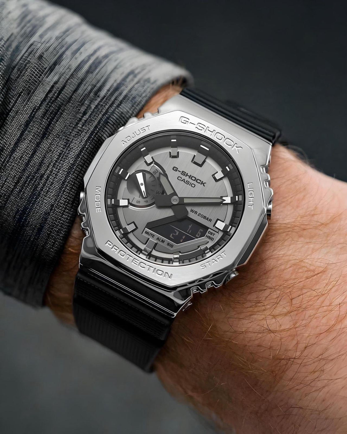 G-SHOCK-2100 METAL SILVER-BLACK